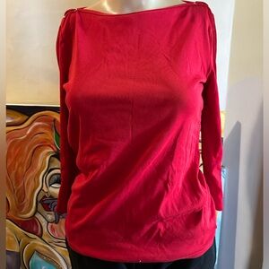 Red 3/4 sleeve top